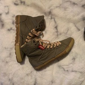 Levi’s Shoes - Mens